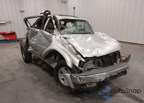 2001 Toyota 4Runner Sr5 V6 z USA, uszkodzony, nr VIN JT3HN86R910328399